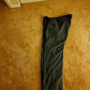 Gray sweat pants with draw string waist and pockets